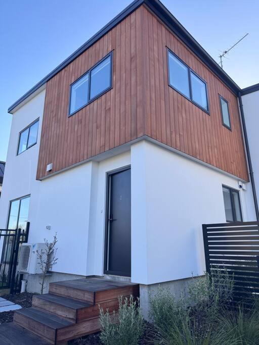 Cbd Luxury Parkside Living 2 Bedroom With Parking Christchurch Eksteriør bilde
